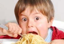 ნახეთ რომელი საჭმელების ჭამა გტოვებთ მშიერს