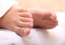 კვერცხის და მარილის მეთოდი ჩაბრუნებული ფრჩხილების სამკურნალოდ