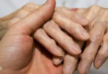 ბებიას აწუხებდა ართრიტი. ტკივილი ხელების, ფეხებისა და კისრის არეში. ნახეთ როგორ მოვაგვარეთ ეს პრობლემა!