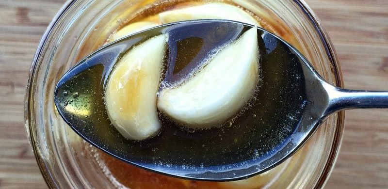 fermented garlic cloves in honey e1654354057313
